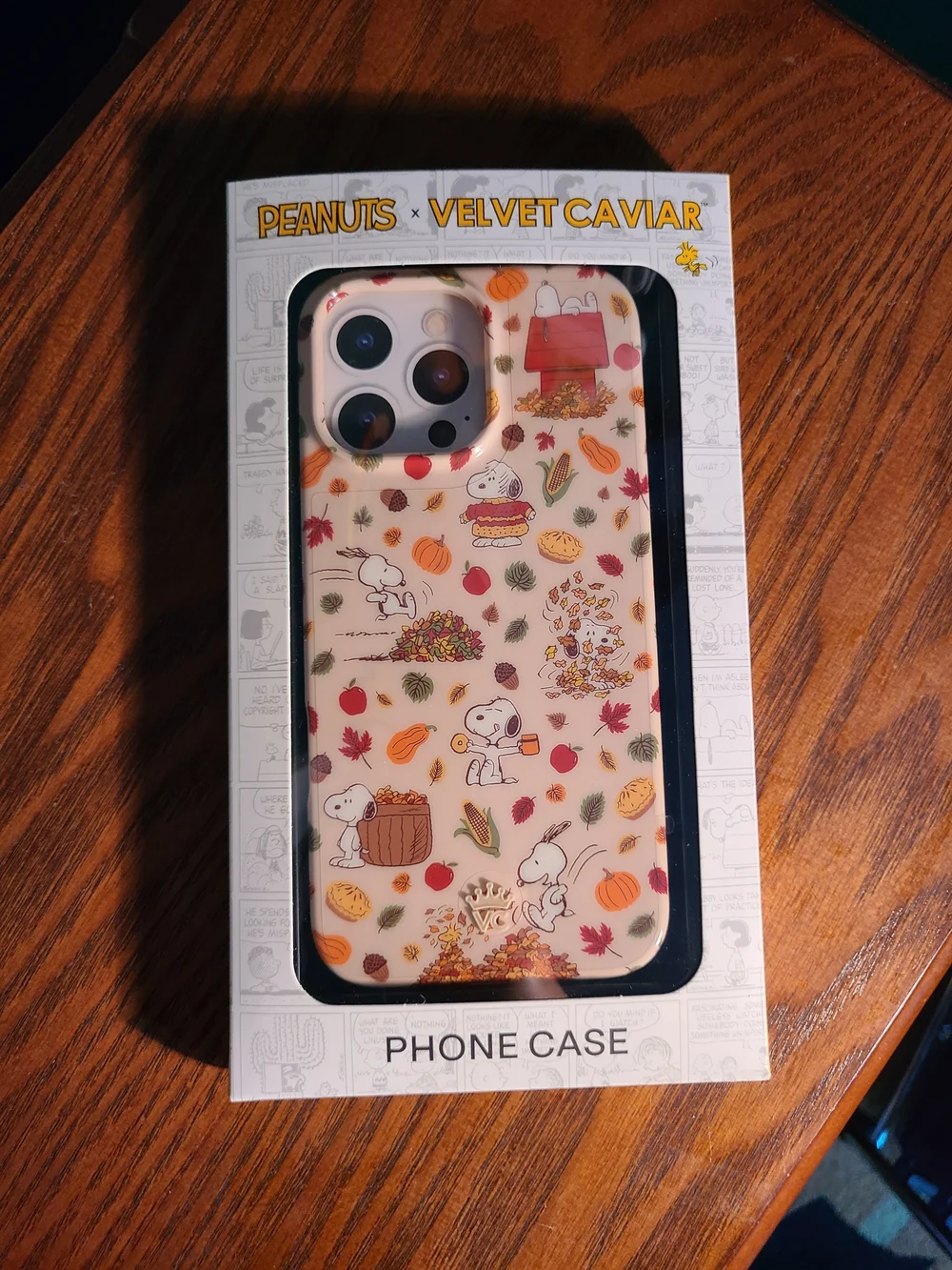 Velvet Caviar Peanuts Snoopy Autumn Phone Case Iphone 16 Pro Max